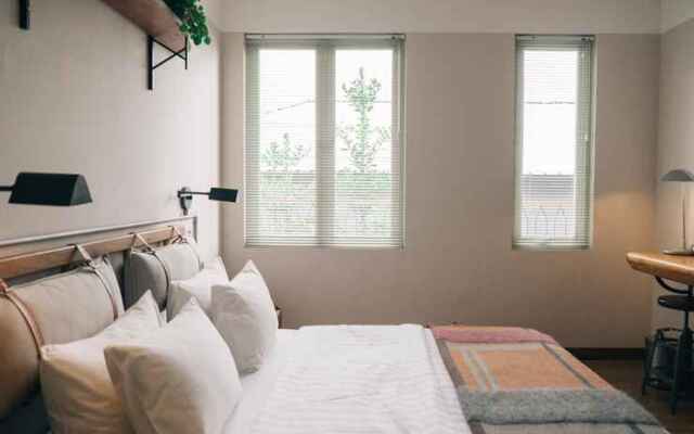The House Tour Hotel with The Potting Shed