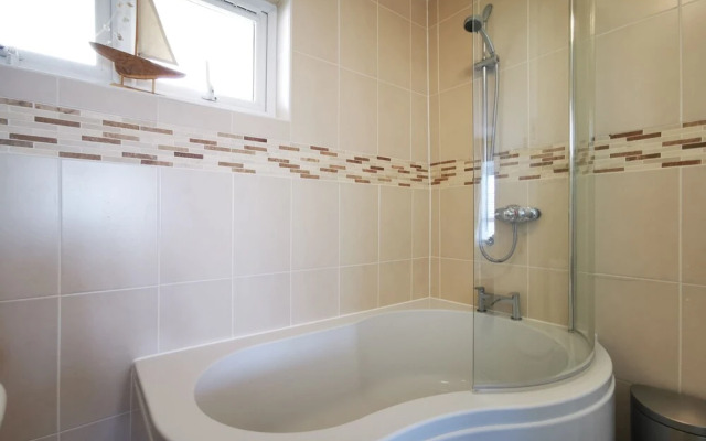 Sea View 3 Bedroom Seaside Property