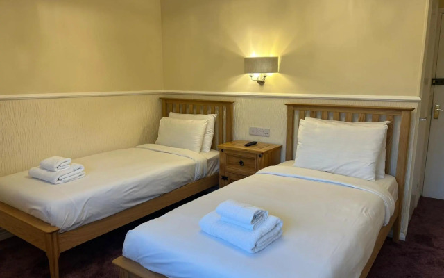 Rothwell House Hotel .