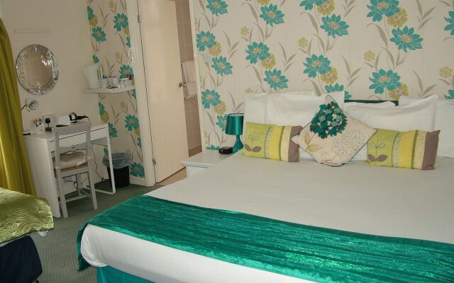 The Dolphin Hotel