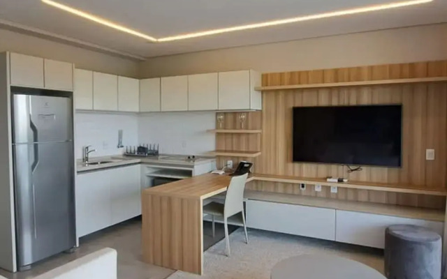 Pinheiros Silver I Modern Studio in Faria Lima