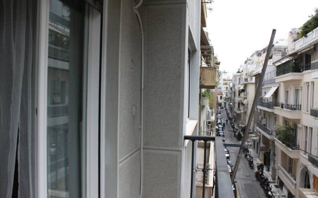 Cheery Apartment in the Center of Athens