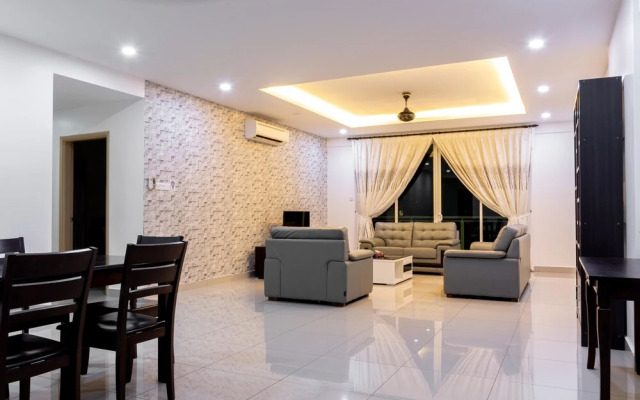 Meridian Sunset Suite by D Imperio