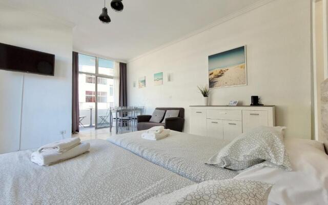 Sunset View Studio by TOR