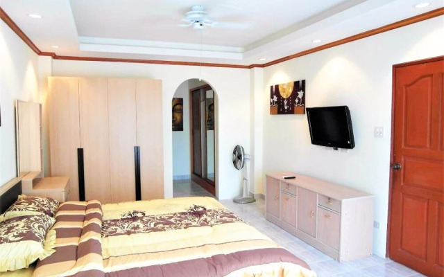 Sea Pool View at View Talay 1 Condo Pattaya