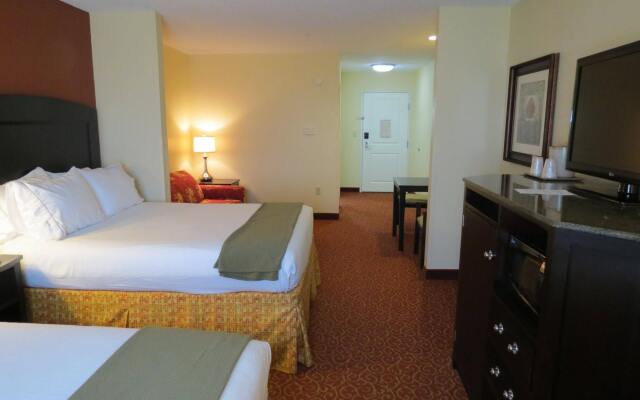 Holiday Inn Express & Suites Vandalia, an IHG Hotel