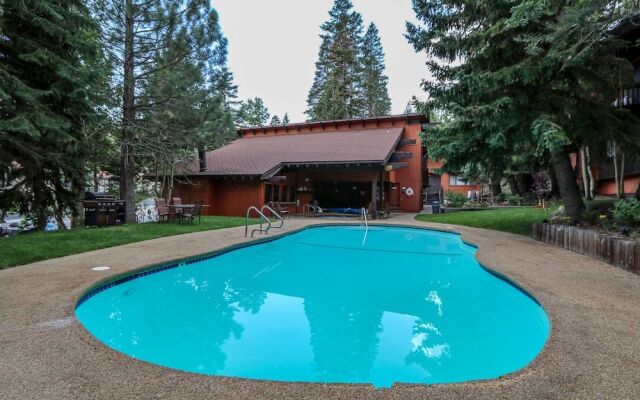 Mammoth West #129 - 3 Br Condo