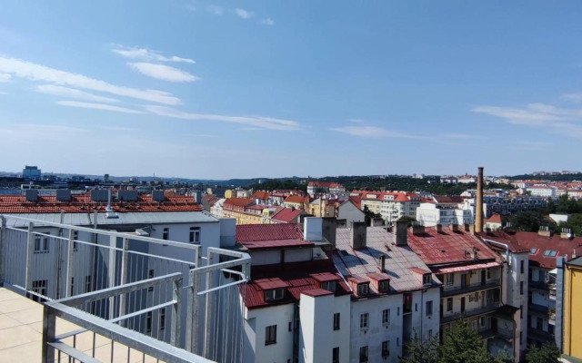 Penthouse with panoramic city view in Elite Rezidence