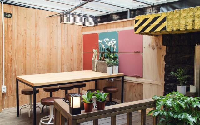 24 Guesthouse Jongno Tower