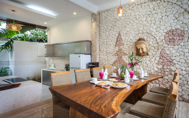 Villa Poetra Balangan