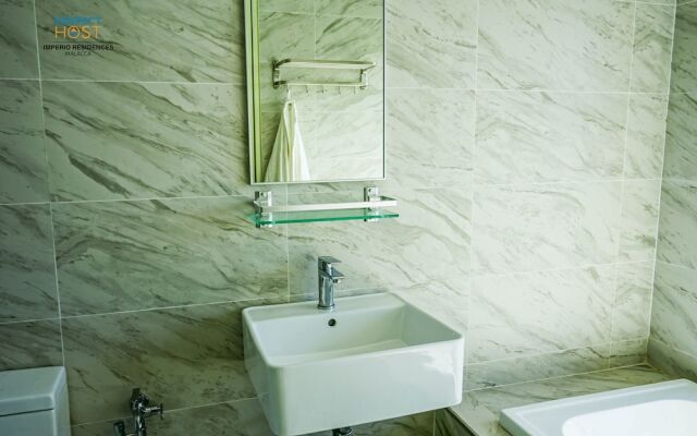 Imperio Residence Seafront by Perfect Host