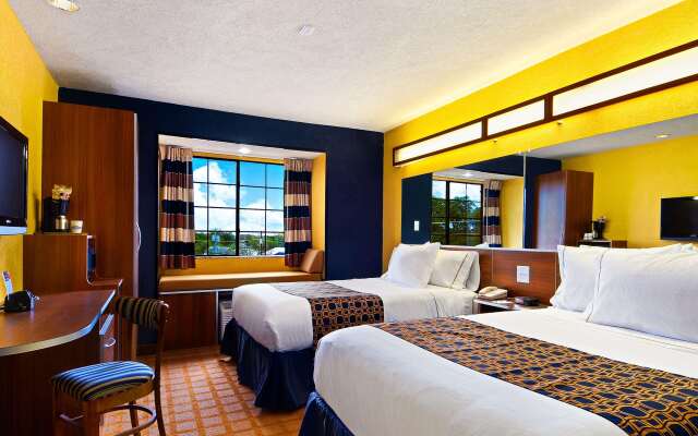 Microtel Inn & Suites by Wyndham New Braunfels