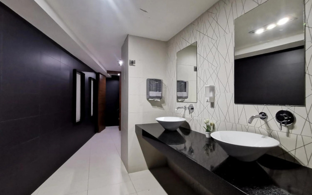 HostPal Alure House