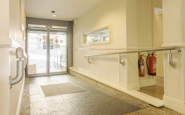 Holyrood Aparthotel