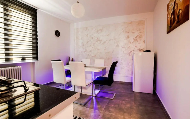 White Spacious Apartment