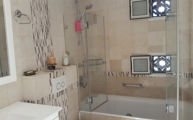 Jaffa Family Penthouse, sea front , 3BR, 2BA,