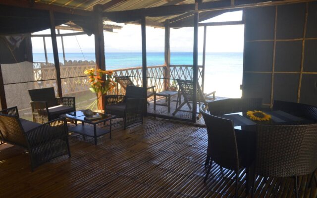 Tablas Point Resort