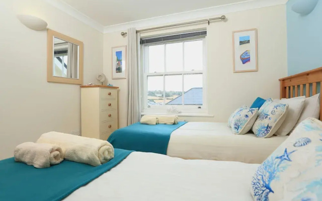 8 Thurlestone Beach