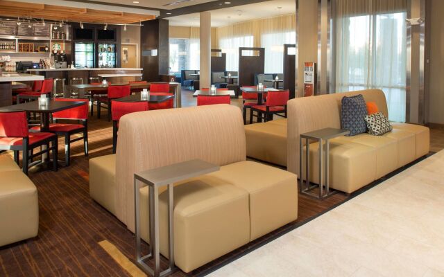 Courtyard by Marriott Dallas Midlothian-Midlothian Conf Ctr