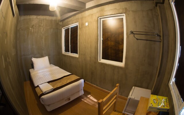 The Lodge Yangon Hostel