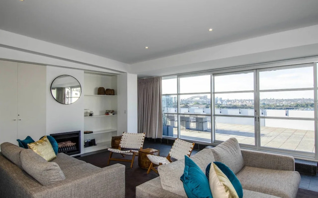 Sydney East Luxury Apartment