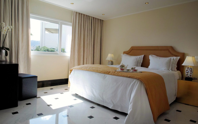 Out Of The Blue All Inclusive Resort & Spa