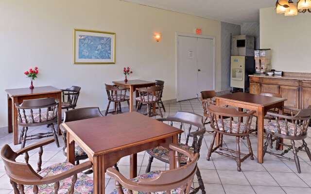 Motel 6 Pocomoke City, MD