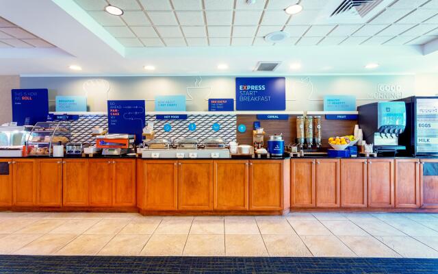 Holiday Inn Express & Suites Bradenton East-Lakewood Ranch by IHG