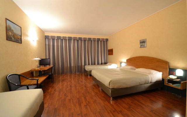 Sun Hotel