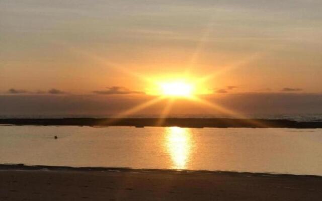 Linda casa com piscina na praia de Jauá
