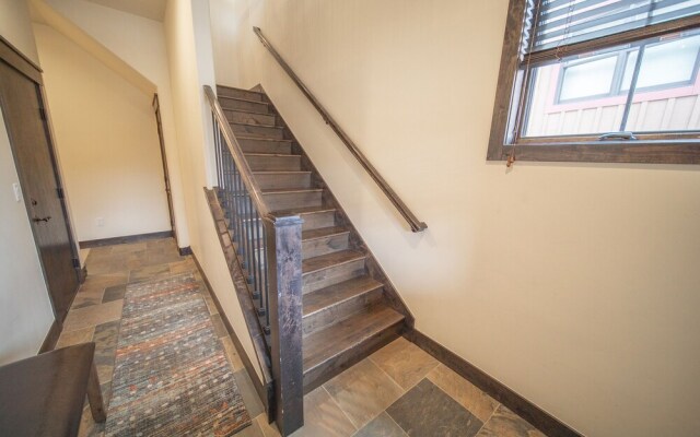 Alders 42 Outpost Dr