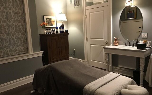 The Dutchess Inn and Spa at Beacon