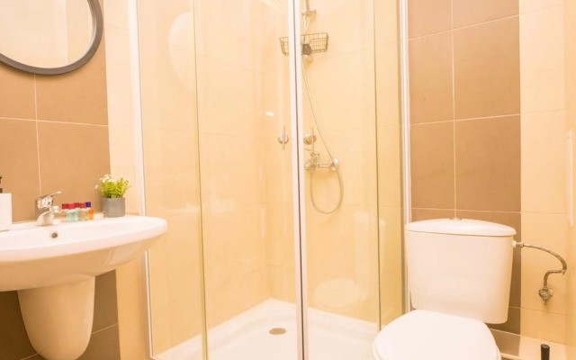 Studio 9, St John Park