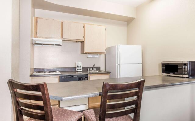 Hawthorn Suites by Wyndham Chandler/Phoenix Area
