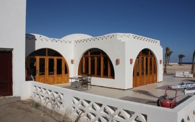 BeachSafari Resort