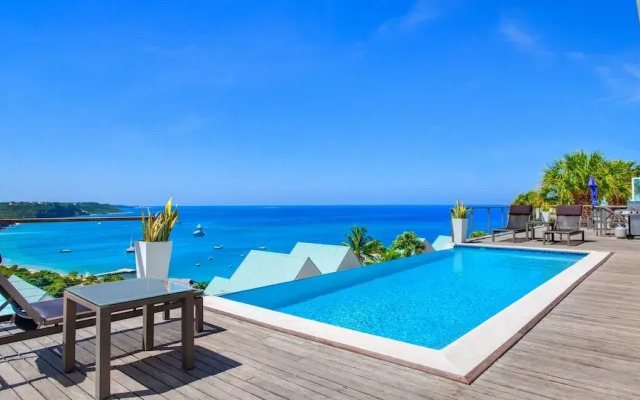 6 BR Villa With Concierge Amenities Pool
