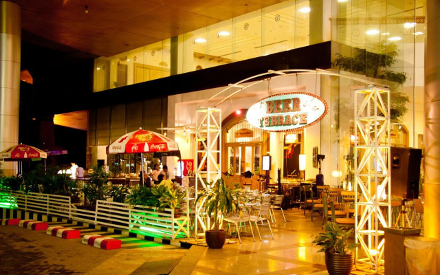 Thumrin Thana Hotel