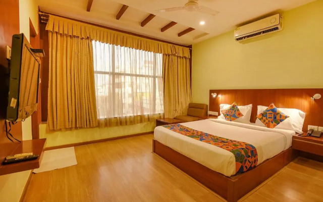 Fabhotel The Btm Palace
