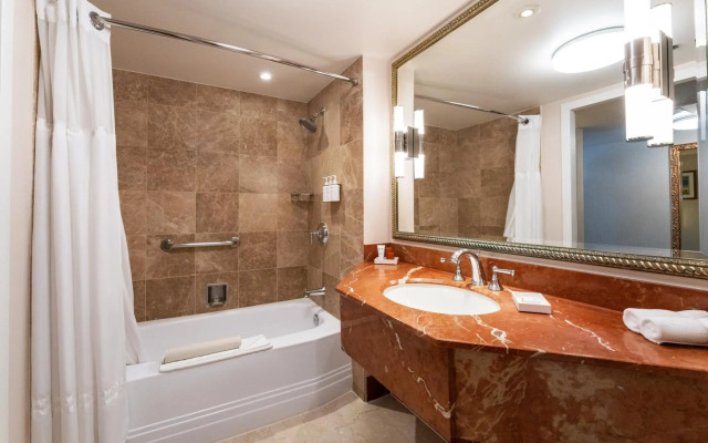 Monterey Plaza Hotel & Spa