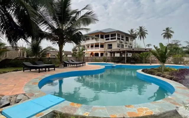 Afiki Resort