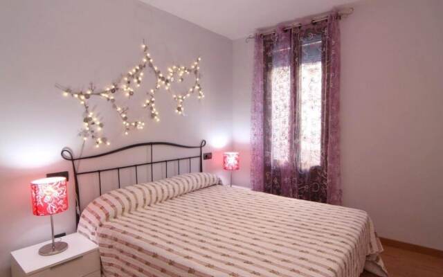 Fira Poble Bohemian 2 Bedroom 3Rd Floor Walk Up Rnu 68364