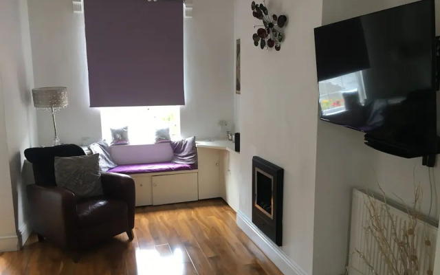 Churchendcottage-2br-sleeps4-petsok-parking
