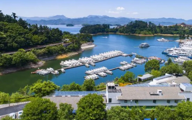 Inspiration Bay WAVE Vacation Space