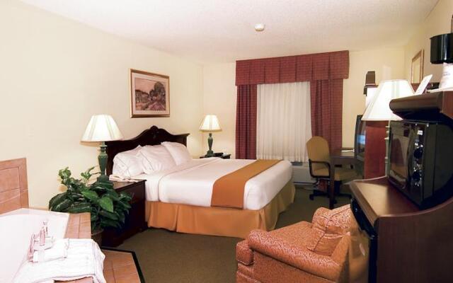 Holiday Inn Express Fulton