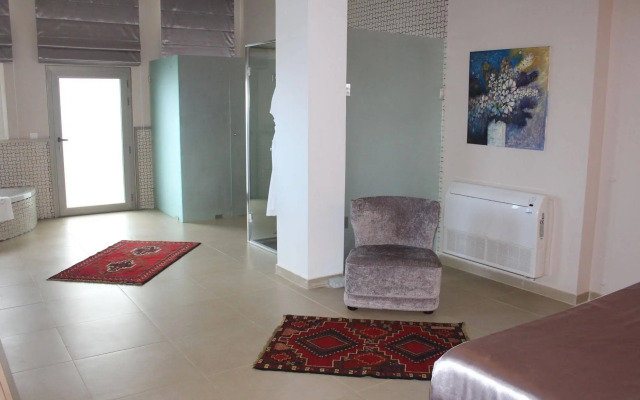 Cherry Blossom Boutique Hotel