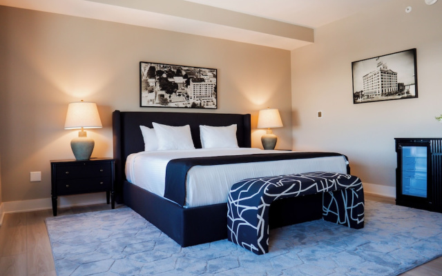 The Markham Hotel