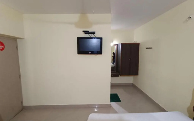 Vishnu Residency By OYO Rooms
