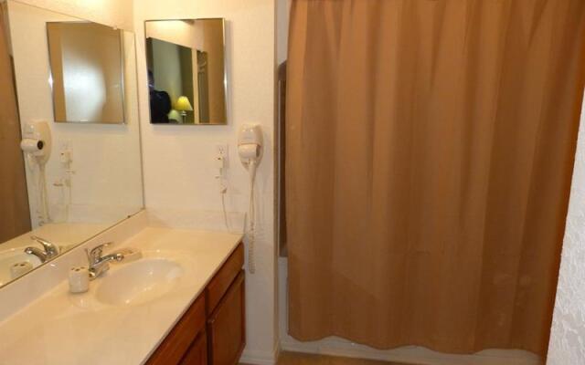 Near Disney: Doc's Seven Dwarfs Private Home