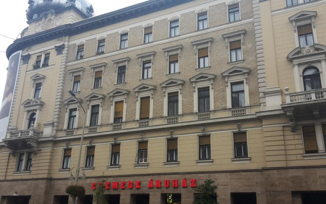 Omega Guesthouse Budapest