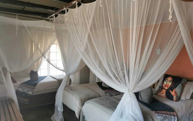 Thornhill Safari Lodge